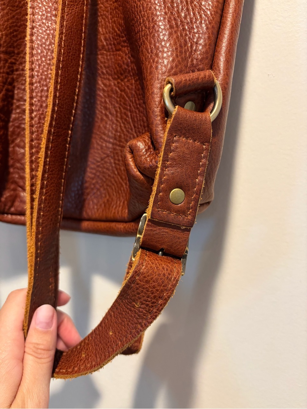 Portland Leather Backpack - Picture 6 of 11